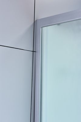 أسوار باب الحمام الزجاجي بإطار من الألومنيوم 1-1.2 مم